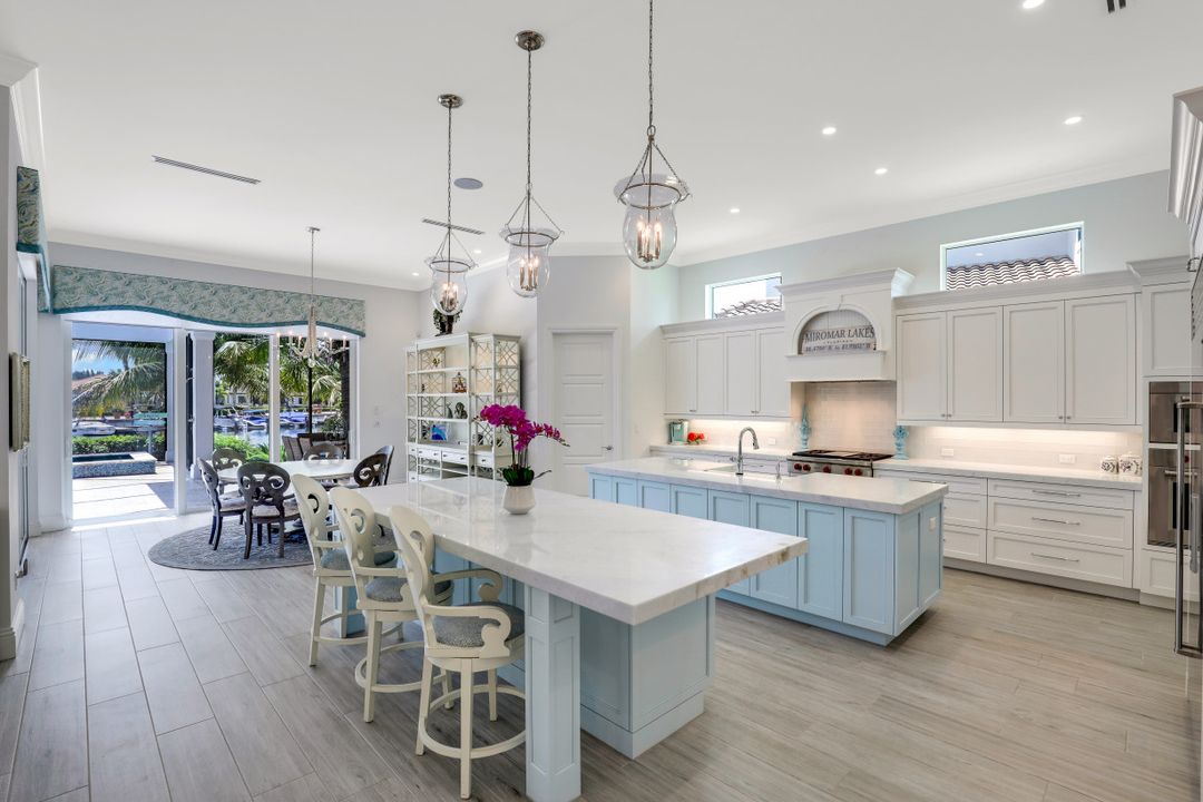 17413 Via Lugano Ct, Miromar Lakes, FL 33913