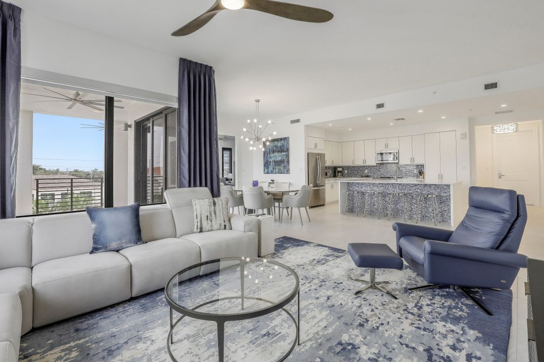 1111 Central Ave #416, Naples, FL 34102