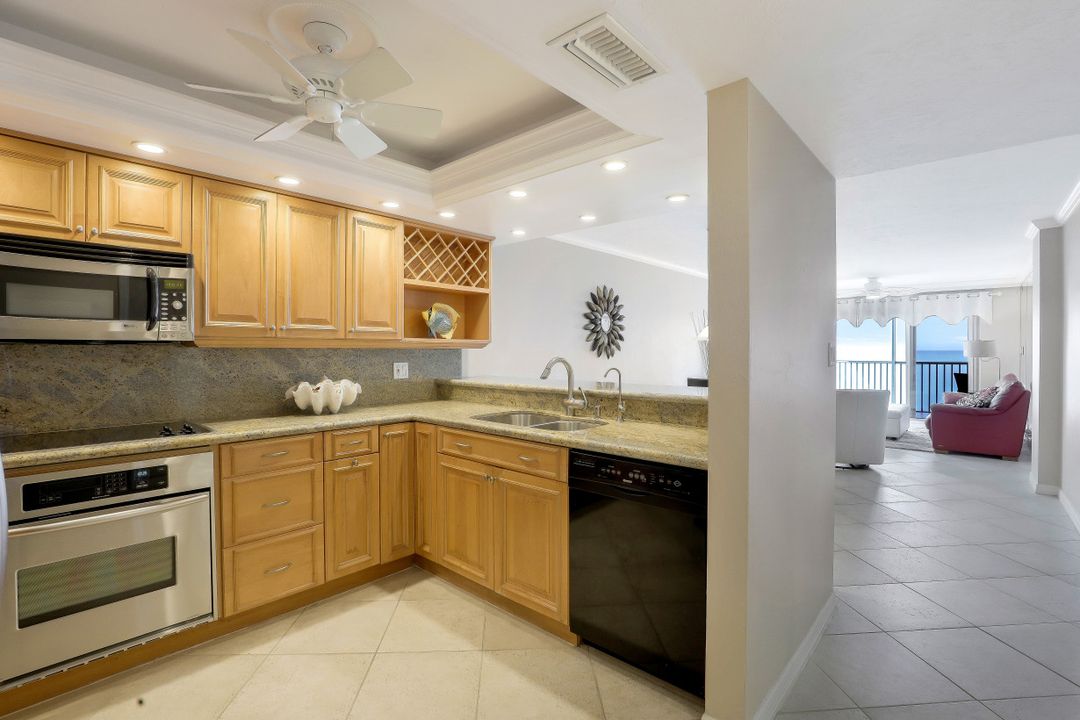 26000 Hickory Blvd #606, Bonita Springs, FL 34134