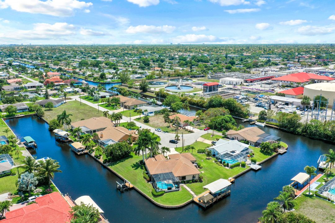 2511 SE 19th Ave, Cape Coral, FL 33904