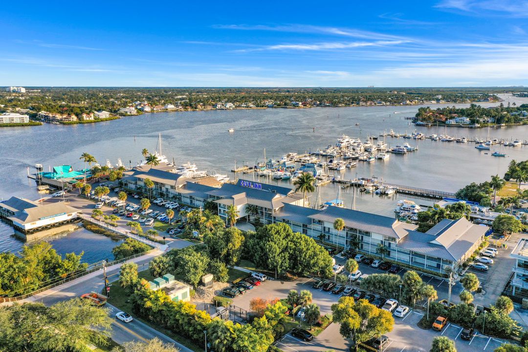 473 12th Ave S #B-9, Naples, FL 34102