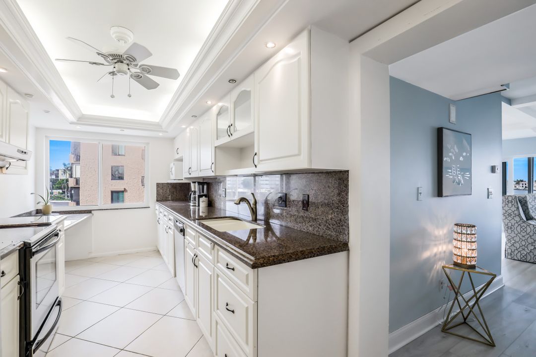 3420 Gulf Shore Blvd N #31, Naples, FL 34103