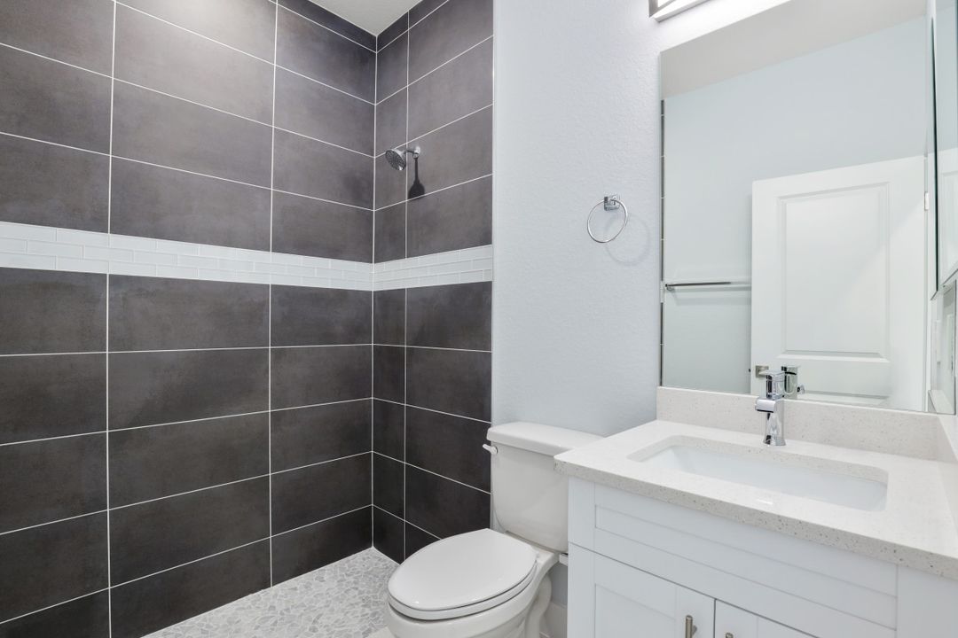 1334 SW Santa Barbara Pl, Cape Coral, FL 33991