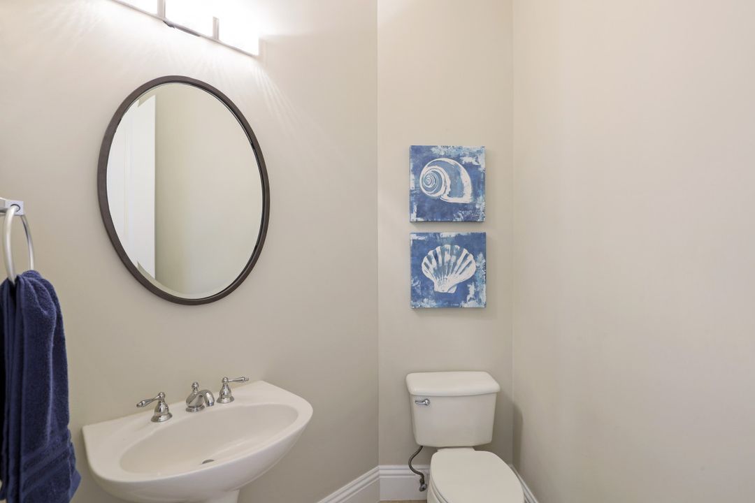 8516 Bellagio Dr, Naples, FL 34114