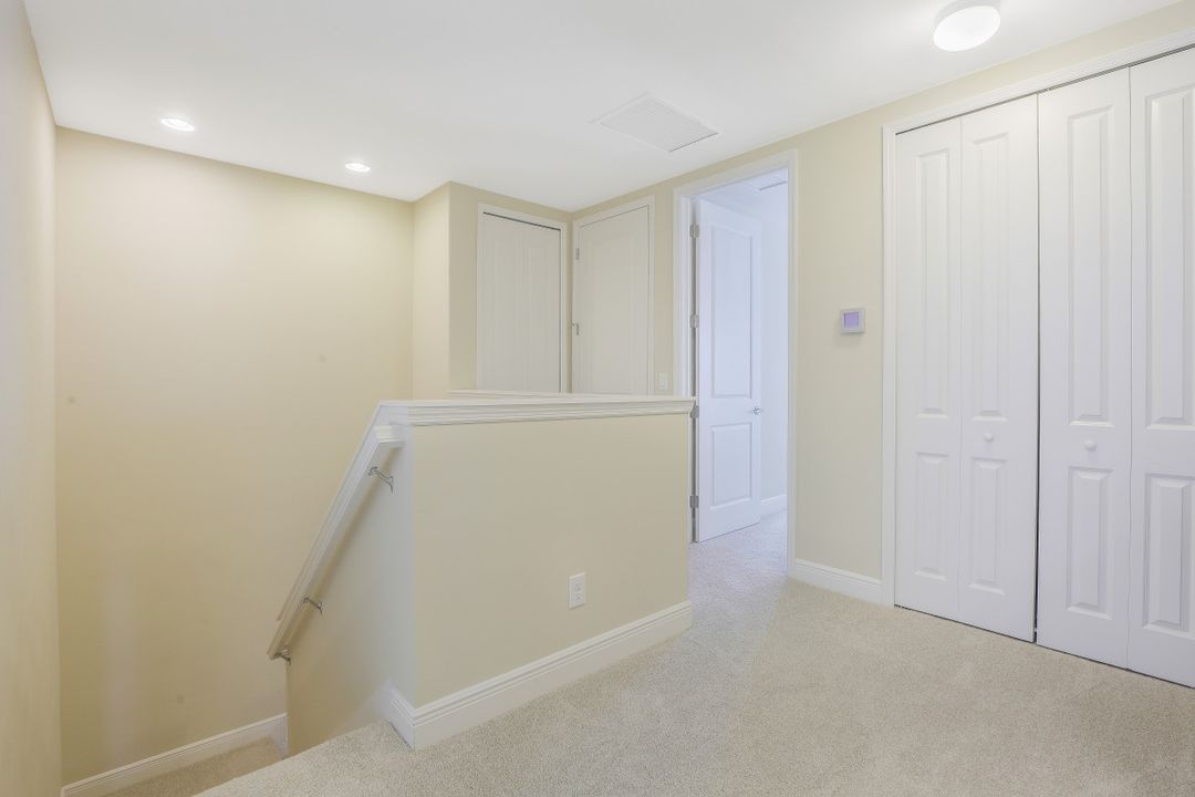 8542 Big Mangrove Dr, Fort Myers, FL 33908