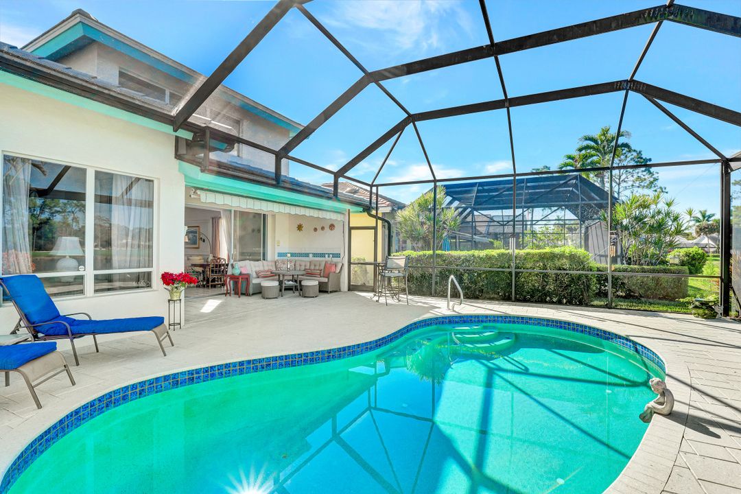 242 Edgemere Way E, Naples, FL 34105