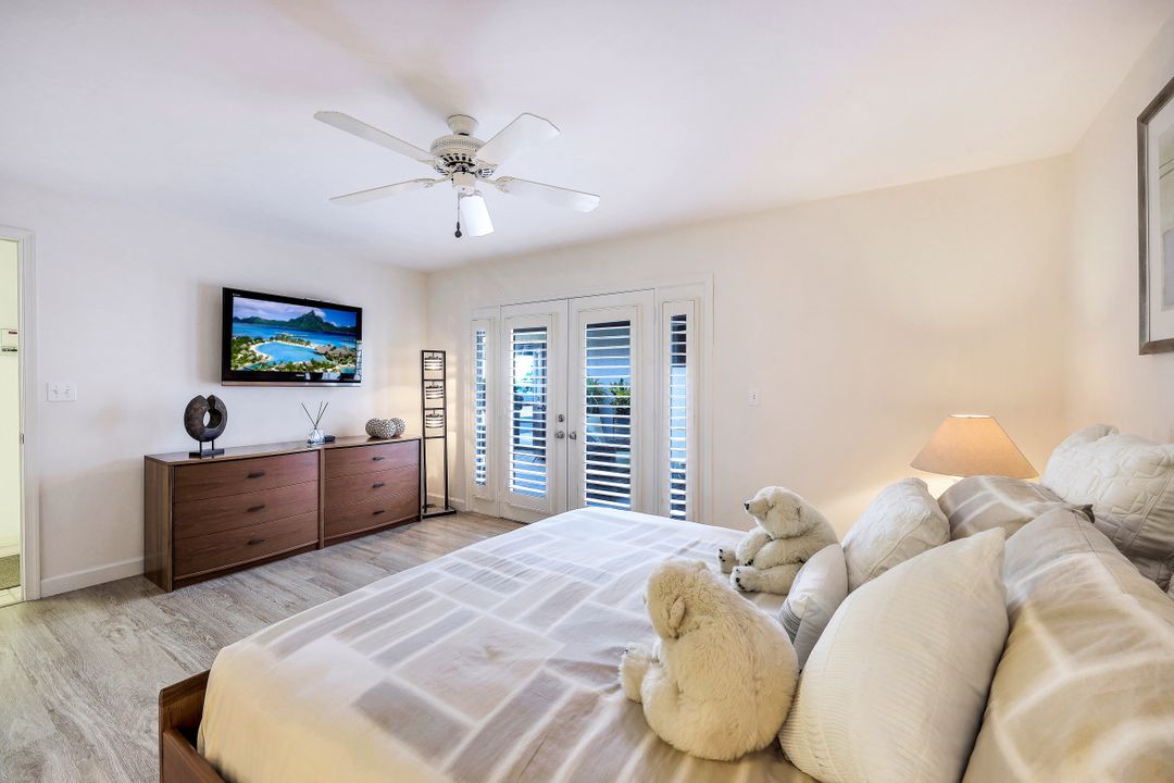 2128 Buckingham Ln, Naples, FL 34112