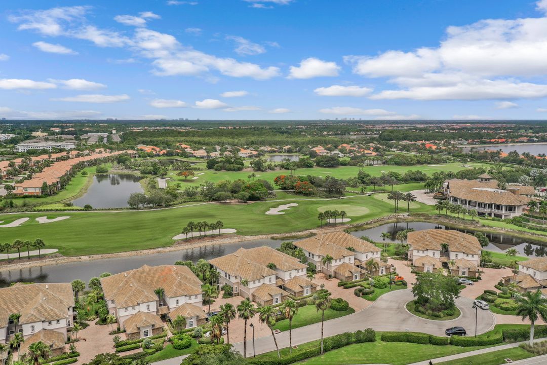 8735 Coastline Ct #102, Naples, FL 34120