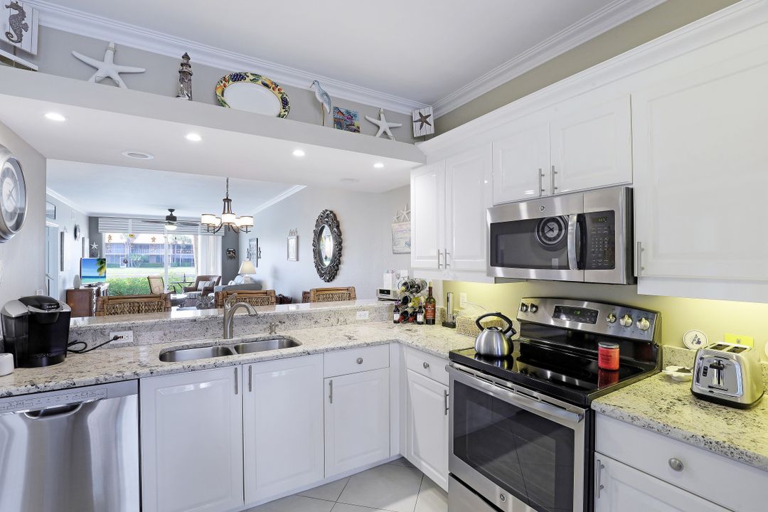 1615 Windy Pines Dr #5, Naples, FL 34112