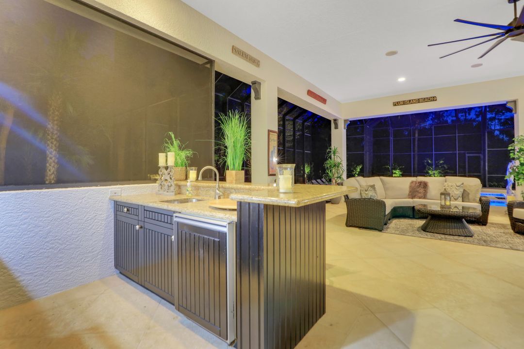 4642 Idylwood Ln, Naples, FL 34119