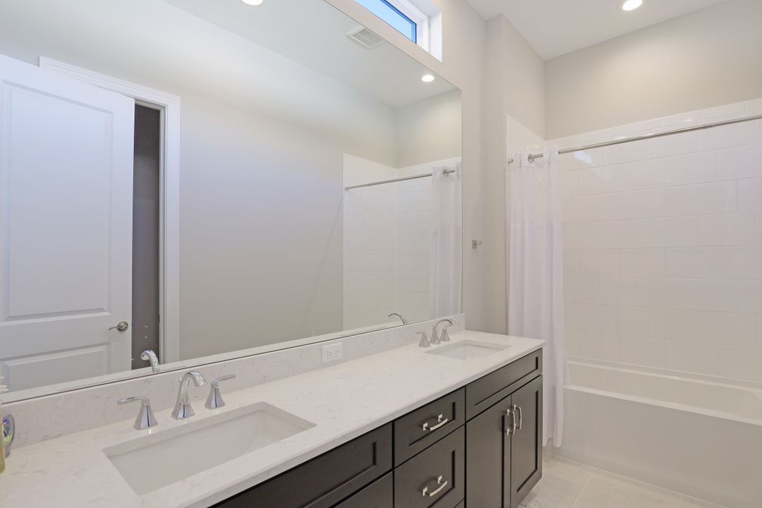 9328 Tulipano Ter, Naples, FL 34119