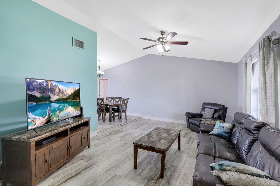 432 Mohawk Pkwy, Cape Coral, FL 33914