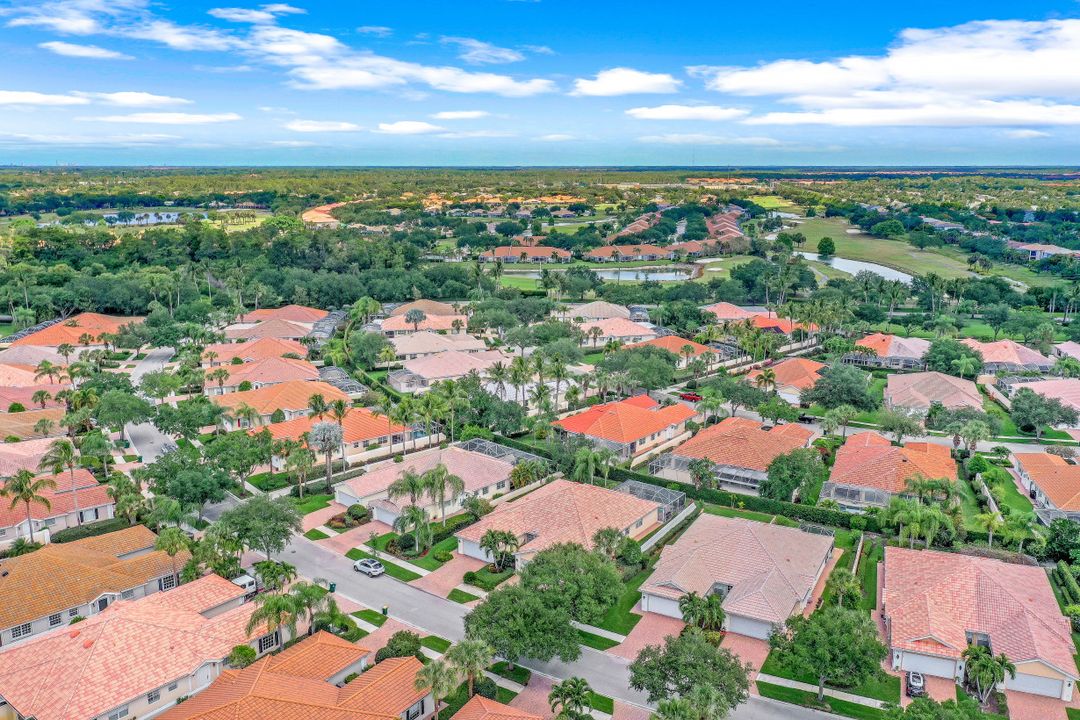 4280 Redonda Ln, Naples, FL 34119