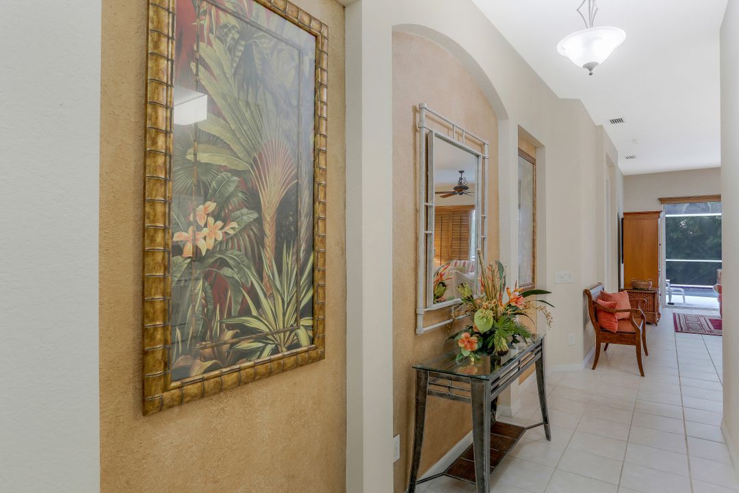 1818 Leamington Ln, Naples, FL 34109