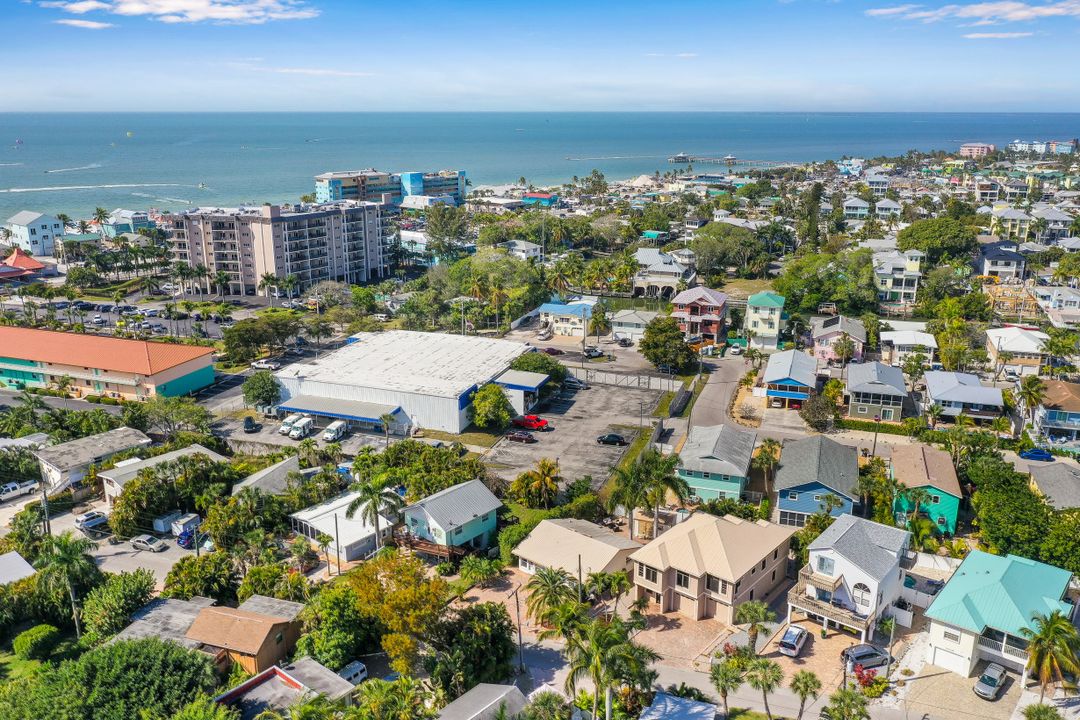 217 Miramar St, Fort Myers Beach, FL 33931