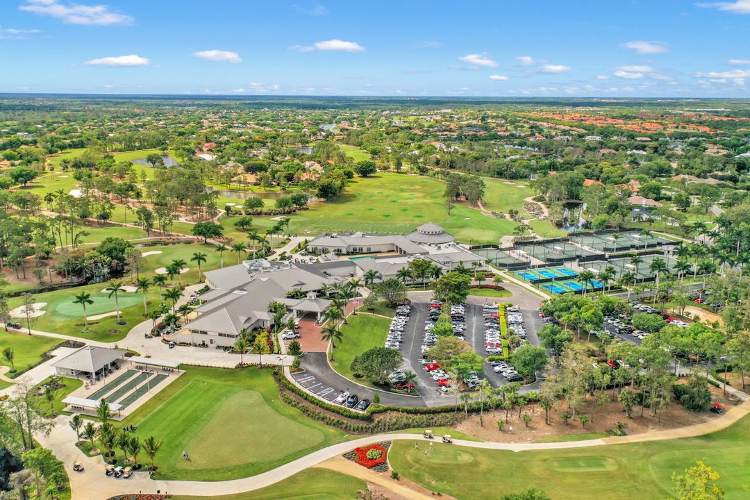 10030 Florence Cir, Naples, FL 34119