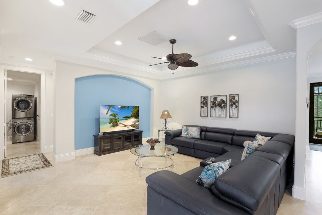 500 Spinnaker Dr, Marco Island, FL 34145