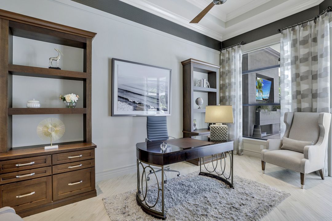 16434 Seneca Way, Naples, FL 34110