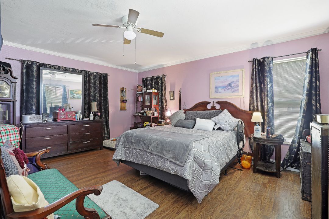 977 Hearty St, North Fort Myers, FL 33903