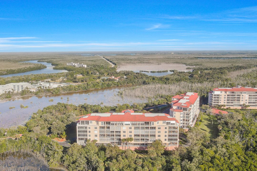 133 Vintage Bay Dr, Marco Island, FL 34145