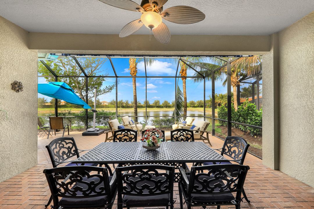 3370 Baltic Dr, Naples, FL 34119