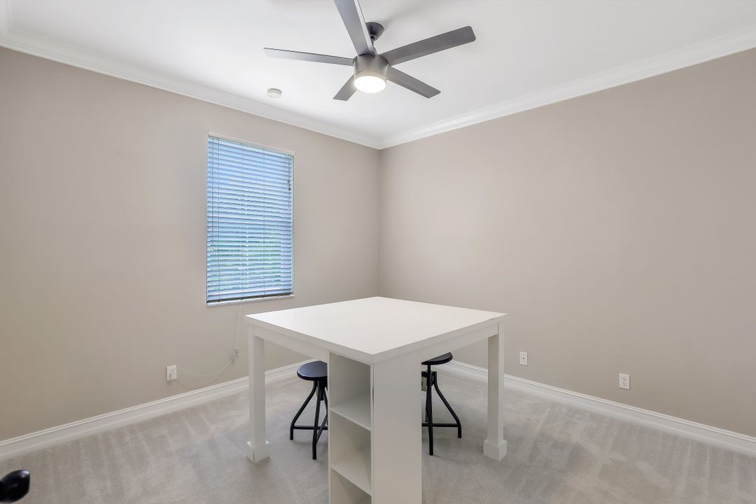 10237 S Silver Palm Dr, Estero, FL 33928