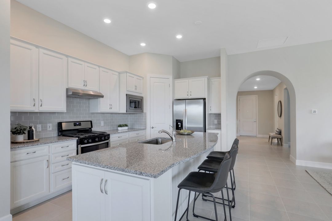 19080 Marquesa Dr, Fort Myers, FL 33913