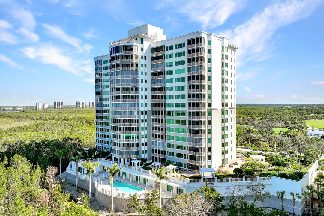 265 Indies Way #1404, Naples, FL 34110