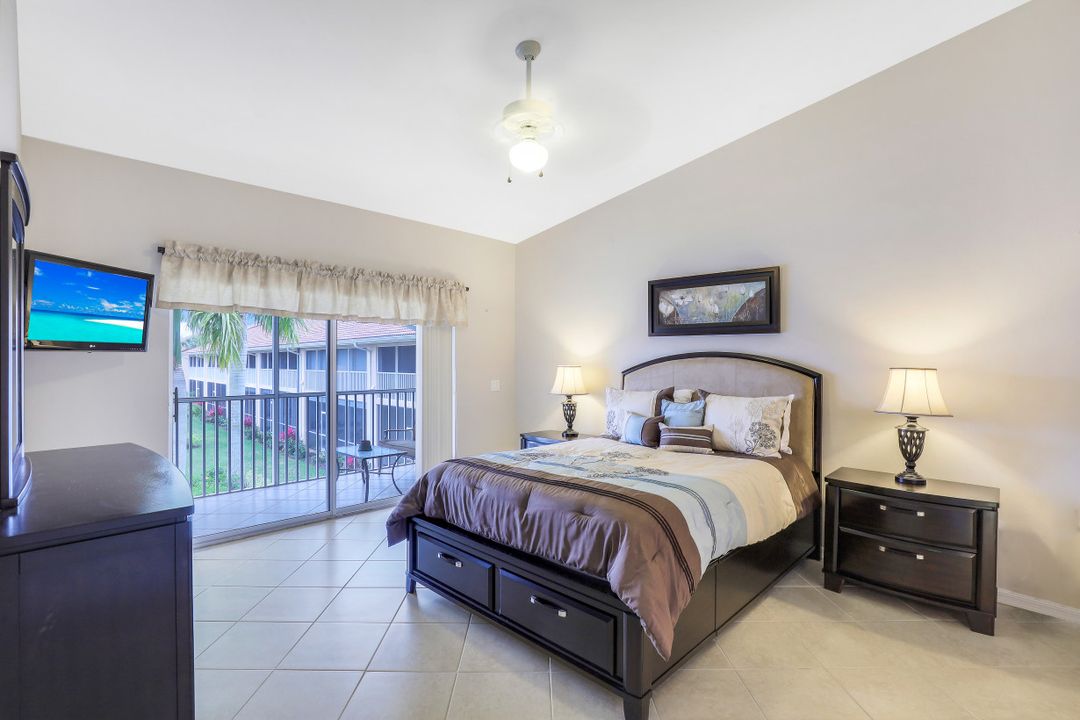 2365 Hidden Lake Ct #12, Naples, FL 34112