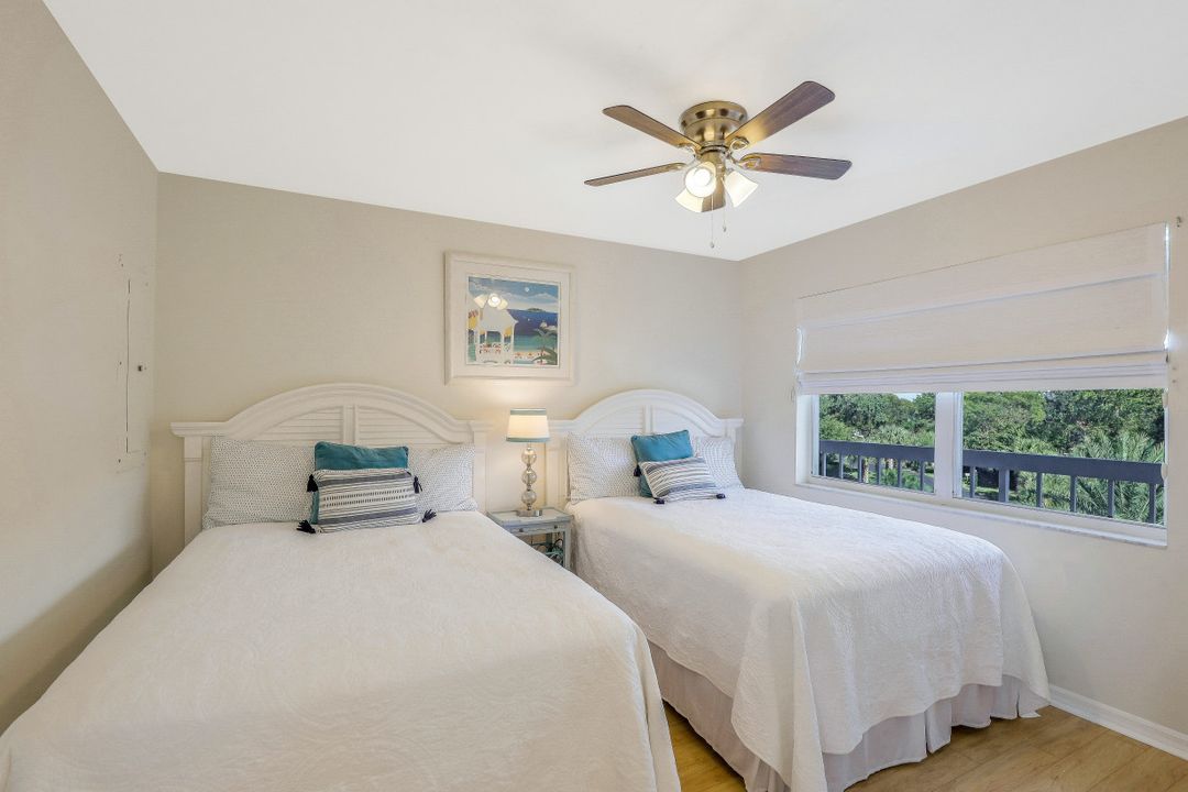 5501 Heron Point Dr #202, Naples, FL 34108