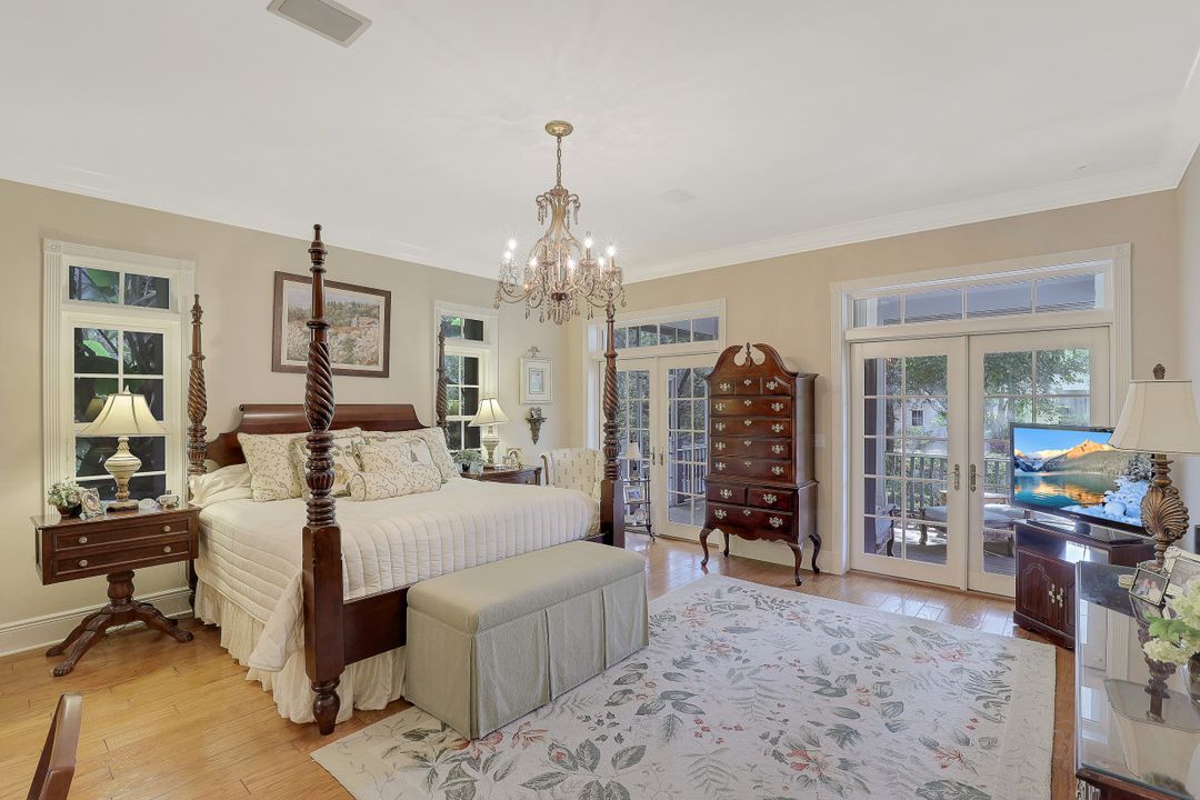 5760 Golden Oaks Ln, Naples, FL 34119