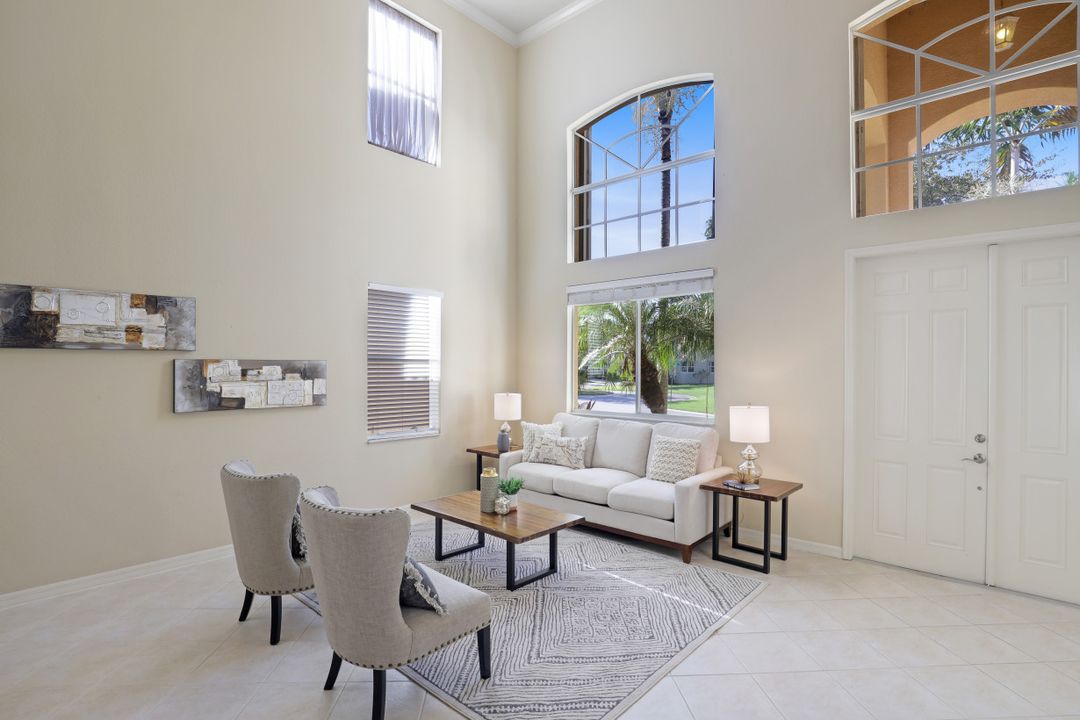 8346 Sumner Ave, Fort Myers, FL 33908