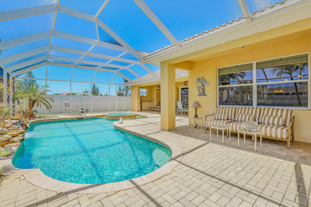 4141 SW 10th Ave, Cape Coral, FL 33914