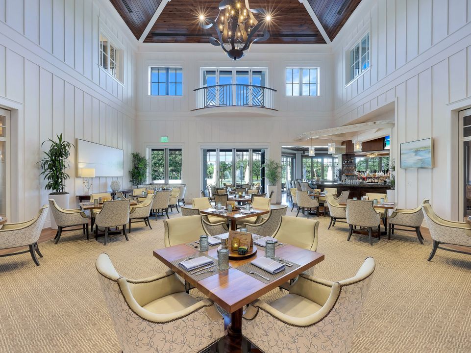 5850 Pelican Bay Blvd, Naples, FL 34108