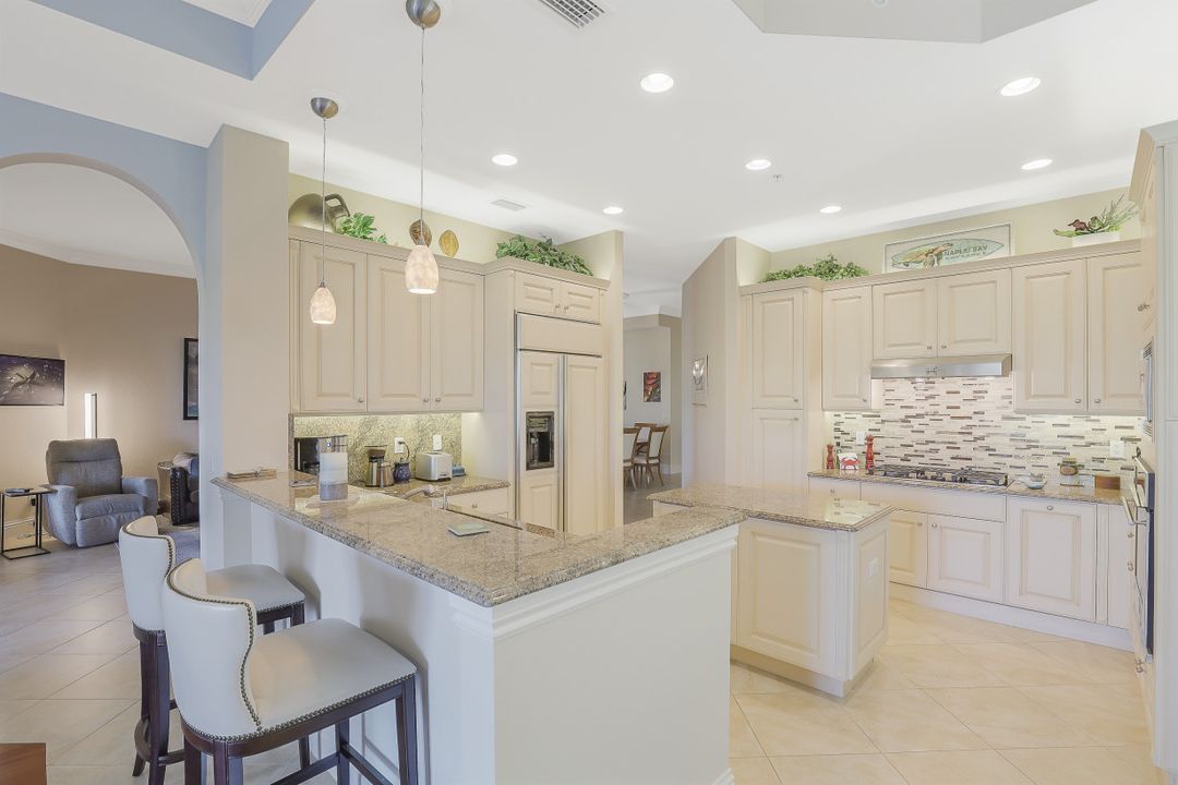 9293 Menaggio Ct #101, Naples, FL 34114