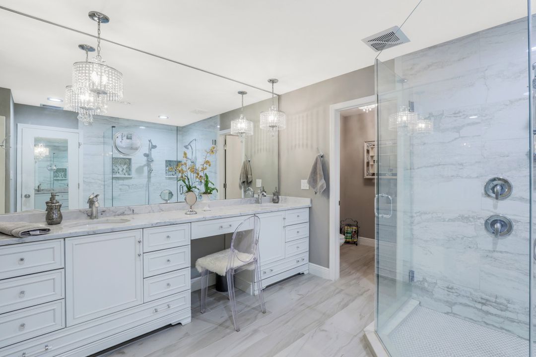 19516 Lost Creek Dr, Estero, FL 33967