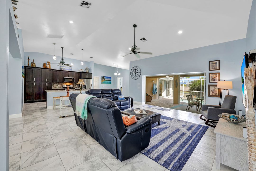 4109 SW 5th Pl, Cape Coral, FL 33914