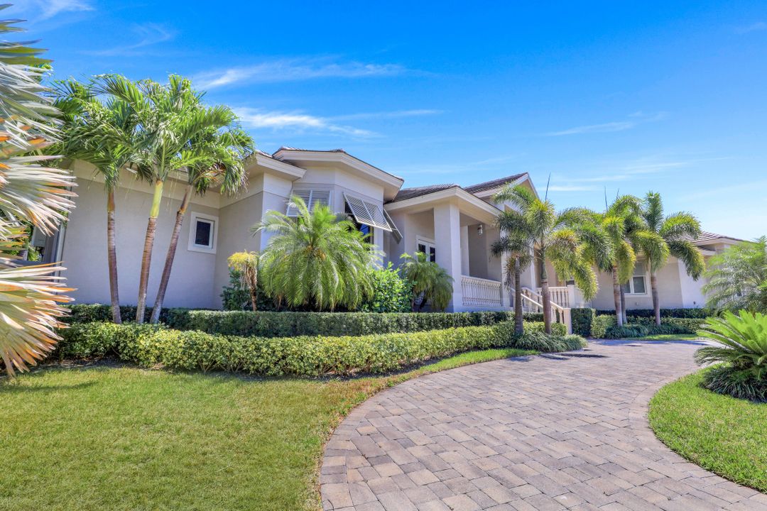 1231 Laurel Ct, Marco Island, FL 34145