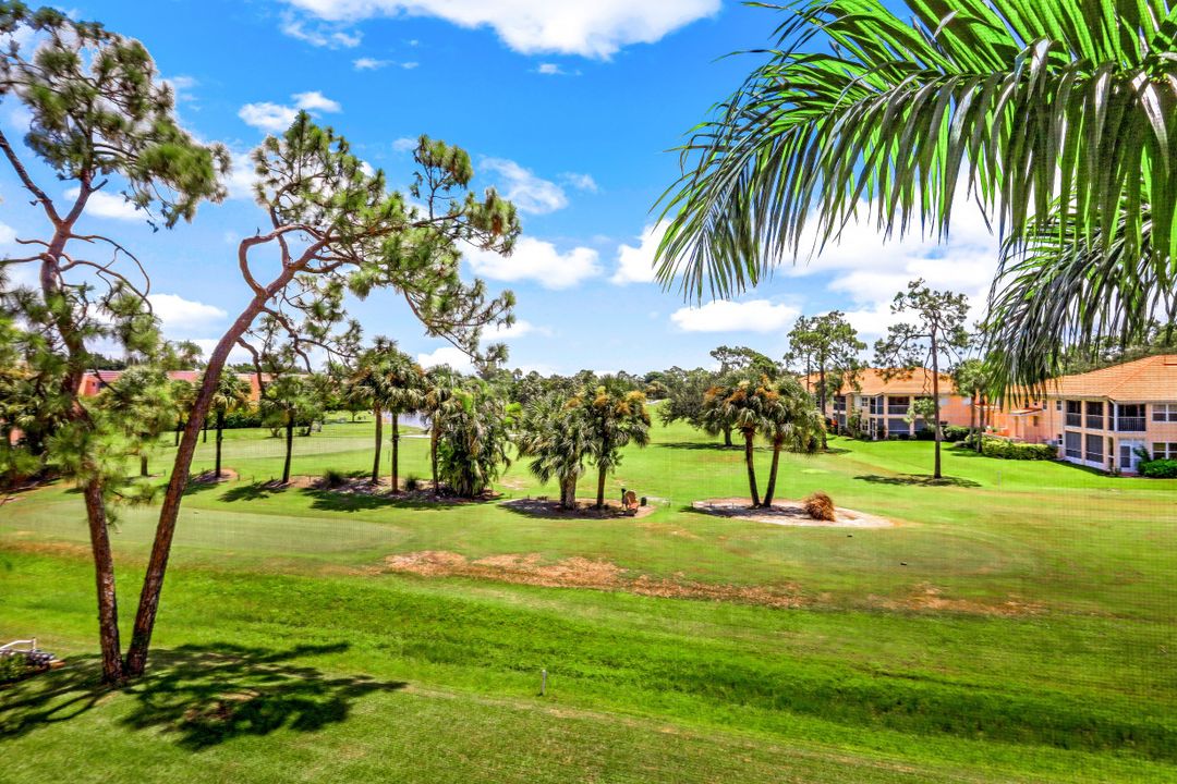 225 Turtle Lake Ct #304, Naples, FL 34105