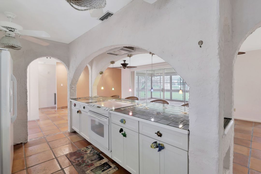 2511 SE 19th Pl, Cape Coral, FL 33904