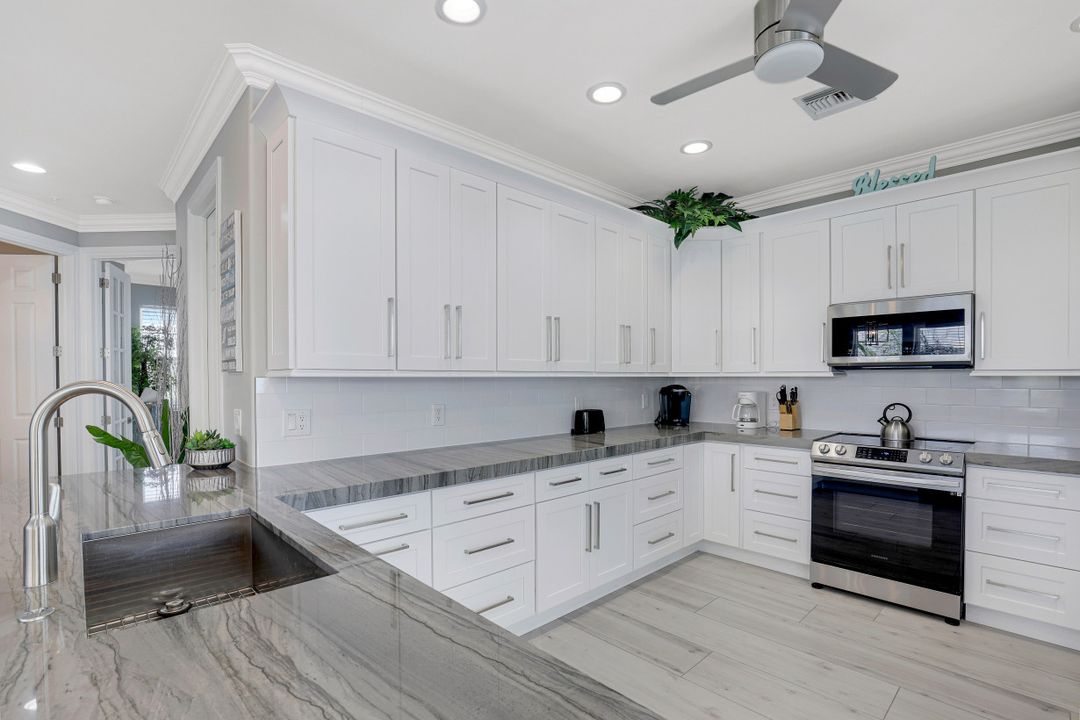 261 Key W Ct, Fort Myers Beach, FL 33931