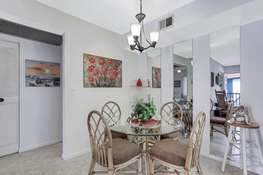 4315 27th Ct SW #19, Naples, FL 34116