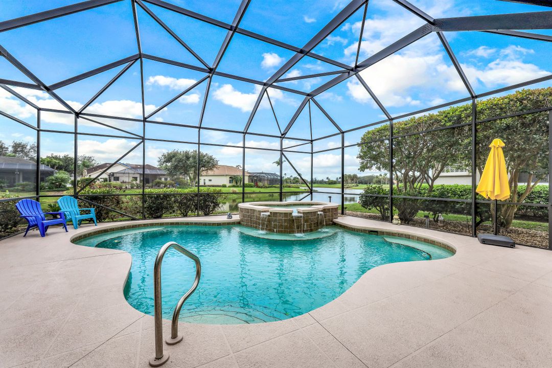 606 Shoreline Dr, Naples, FL 34119