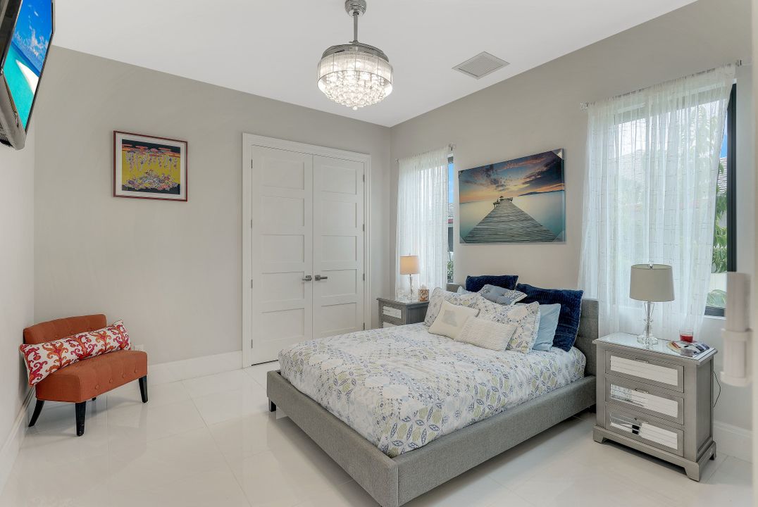 4812 Pelican Blvd, Cape Coral, FL 33914