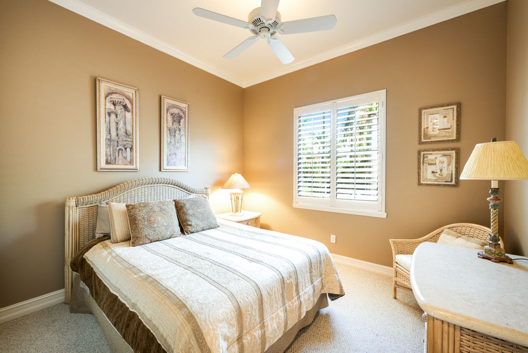 2613 Estrella Dr #18-2, Naples, FL 34109