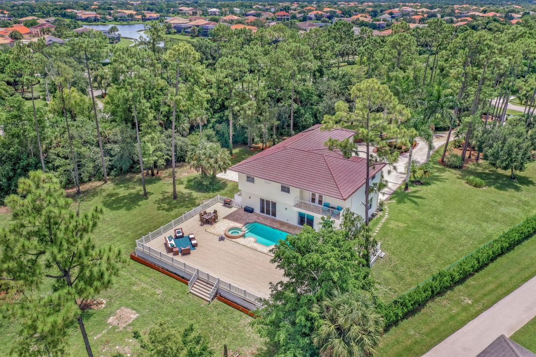 5645 Spanish Oaks Ln, Naples, FL 34119