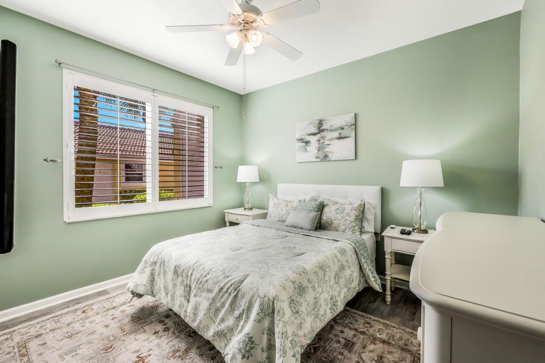 2365 Bayou Ln #3, Naples, FL 34112