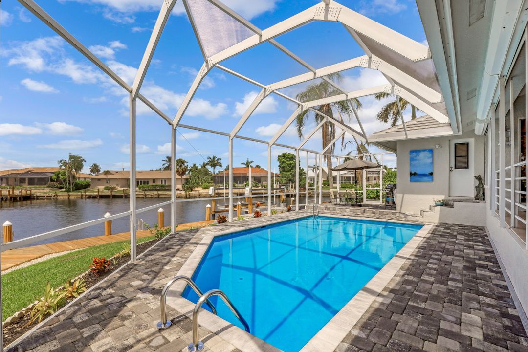 278 Seminole Ct, Marco Island, FL 34145