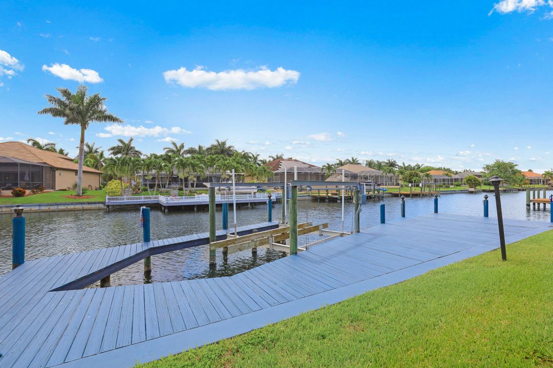 4105 SW 27th Ave, Cape Coral, FL 33914