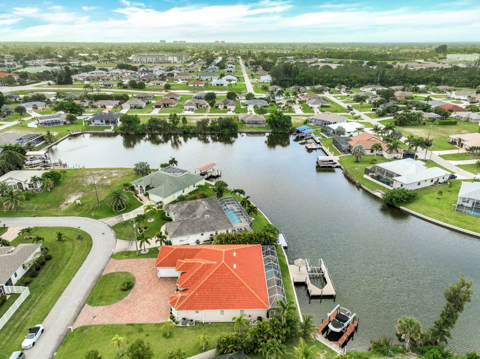 3026 SW 17th Pl, Cape Coral, FL 33914